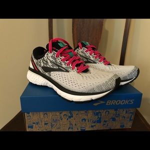Brooks Ghost 11 Size 6.5